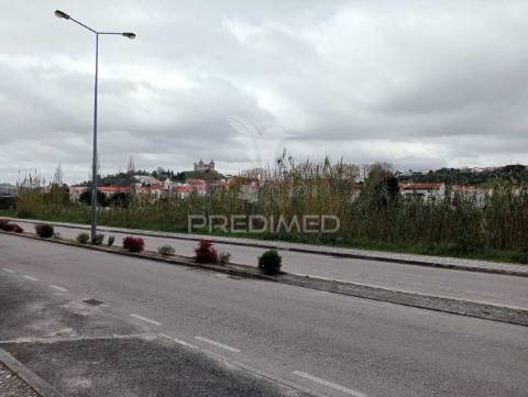 Lote urbano para construção - porto de mós