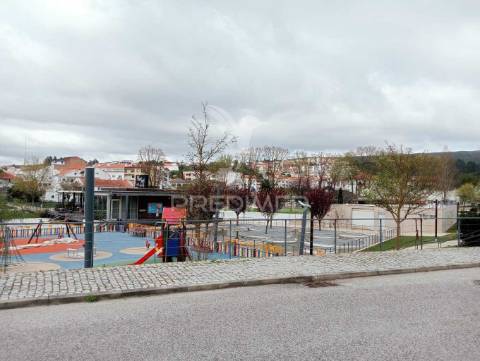 Lote urbano para construção - porto de mós