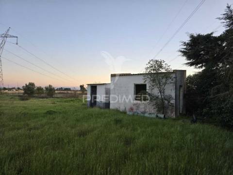 Armazém 150m² | terreno 5000m² |  próximo à ponte vasco da gama!