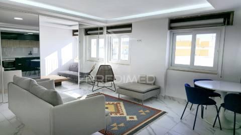 Fabulosa penthouse t2 c/ vista deslumbrante para o rio arade
