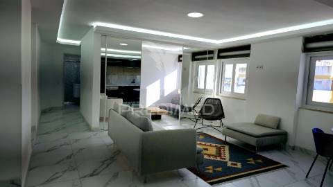 Fabulosa penthouse t2 c/ vista deslumbrante para o rio arade