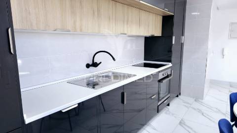 Fabulosa penthouse t2 c/ vista deslumbrante para o rio arade