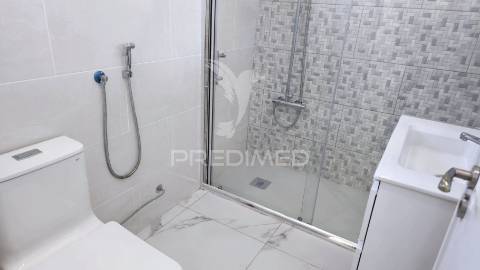 Fabulosa penthouse t2 c/ vista deslumbrante para o rio arade