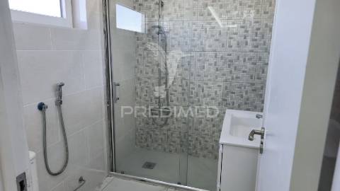 Fabulosa penthouse t2 c/ vista deslumbrante para o rio arade