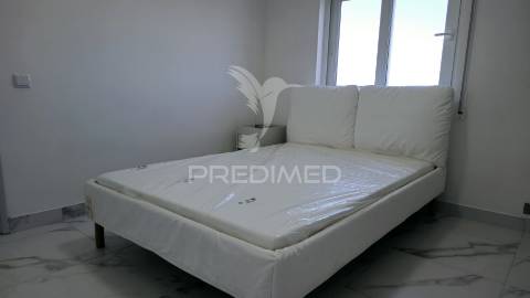 Fabulosa penthouse t2 c/ vista deslumbrante para o rio arade