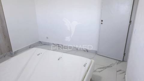 Fabulosa penthouse t2 c/ vista deslumbrante para o rio arade