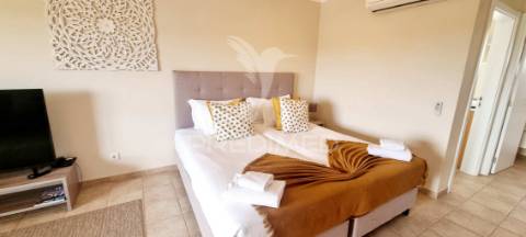 Apartamento t0 com amplo terraço, alta rentabiliadade!