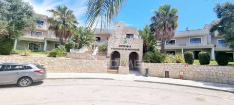 Apartamento t0 com amplo terraço, alta rentabiliadade!