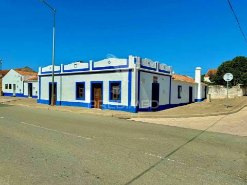 Moradia com comércio para recuperar