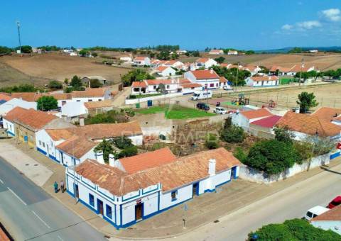 Moradia com comércio para recuperar