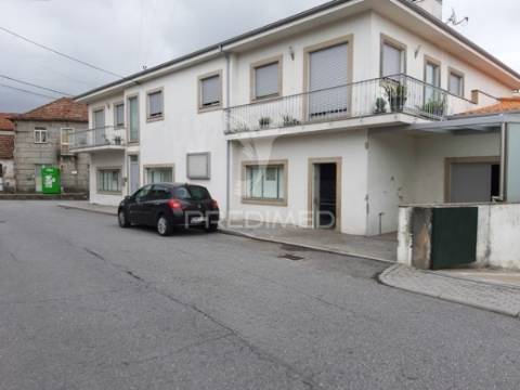 Loja, sanfins lamoso codessos, paços de ferreira, porto