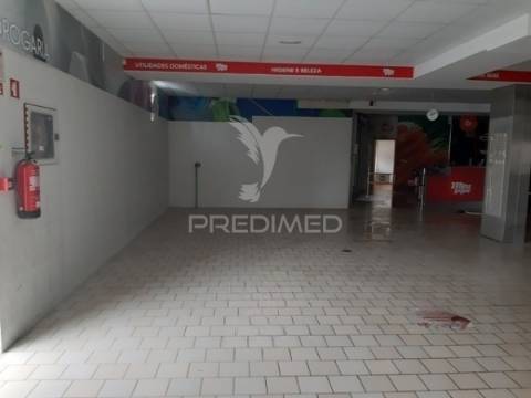 Loja, sanfins lamoso codessos, paços de ferreira, porto