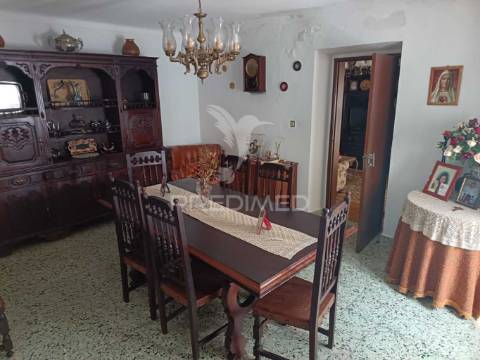 Moradia típica no centro histórico de elvas - oportunidade única