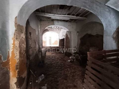 Moradia típica no centro histórico de elvas - oportunidade única