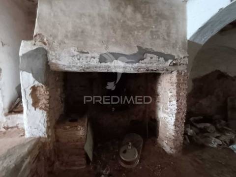 Moradia típica no centro histórico de elvas - oportunidade única