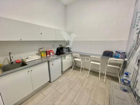 Espaço comercial com 121m2 no centro do carregado