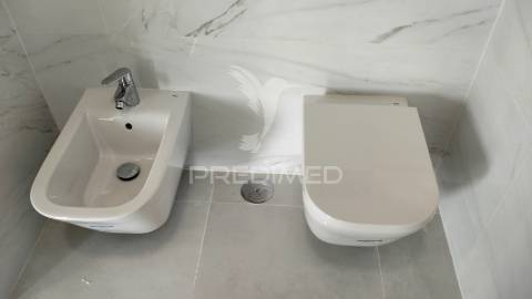 Moradia entroncamento t4 com garagem