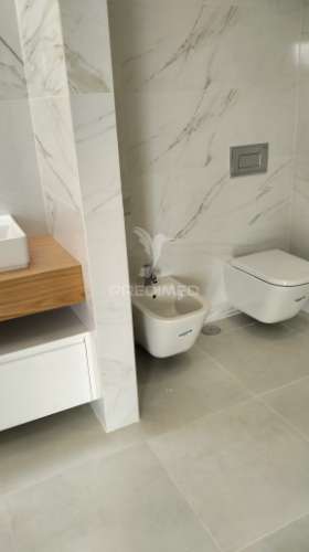 Moradia entroncamento t4 com garagem