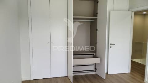 Moradia entroncamento t4 com garagem