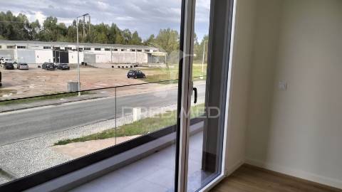 Moradia entroncamento t4 com garagem