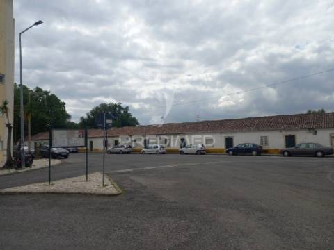 Apartamento t2 remodelado no carregado