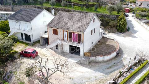 Moradia t3 em celorico da beira