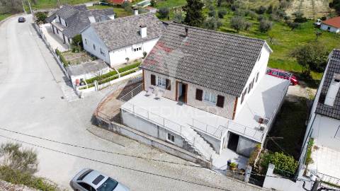 Moradia t3 em celorico da beira