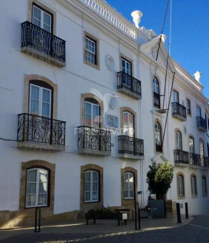 Herdade confinante com rio mira, em odemira