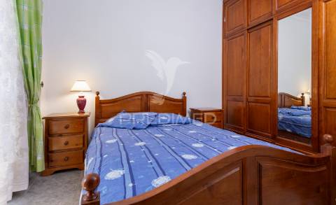 Espaçoso t4 no feijó, almada