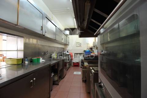 Lojas/restaurante em almada