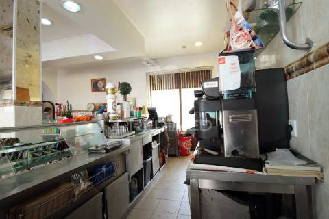 Lojas/restaurante em almada