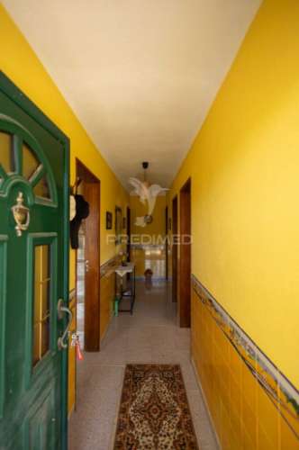 Moradia t2 com quintal e garagem