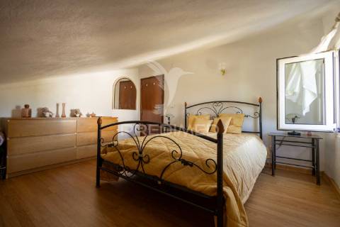 Moradia t2 com quintal e garagem