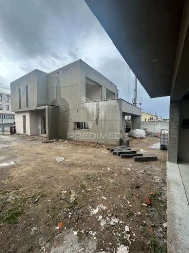 Moradia t4 em construção – santa joana, aveiro