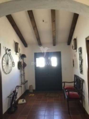 Excelente moradia em entradas/alentejo