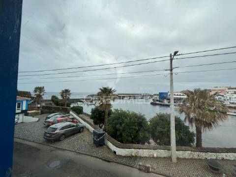 Oportunidade única em são mateus – prédio frente-mar com vista deslumbrante!
