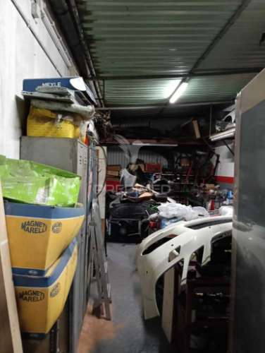 Armazém/oficina auto em moinhos da funcheira (amadora)