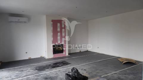 Encontre o seu espaço...fantástico apartamento novo,