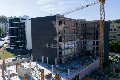 Encontre o seu espaço...fantástico apartamento novo,