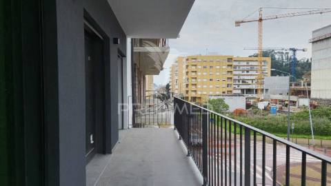 Encontre o seu espaço...fantástico apartamento novo,