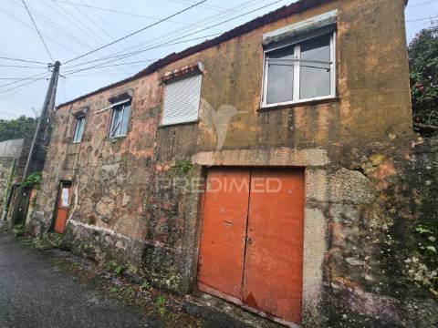 Moradia com terreno
