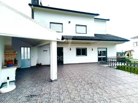 "moradia  de sonho independente em ourém"