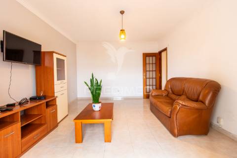 Apartamento t2 com box no  feijó - almada