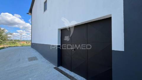 Moradia t5 com piscina