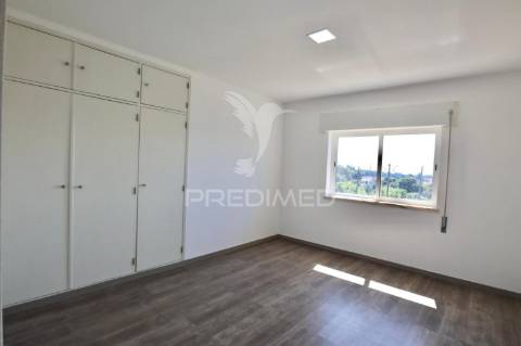 Moradia t5 com piscina