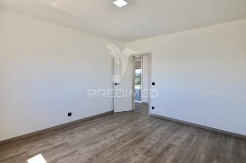 Moradia t5 com piscina