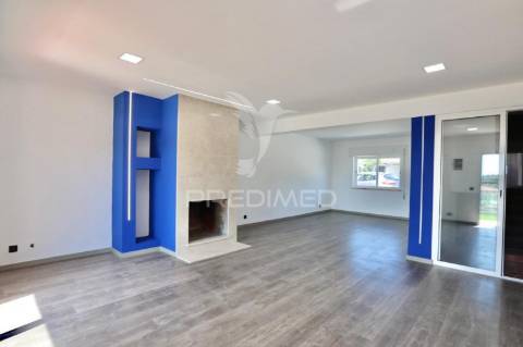 Moradia t5 com piscina