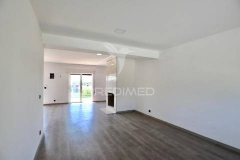 Moradia t5 com piscina