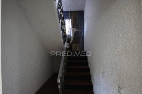 Moradia t5 com piscina