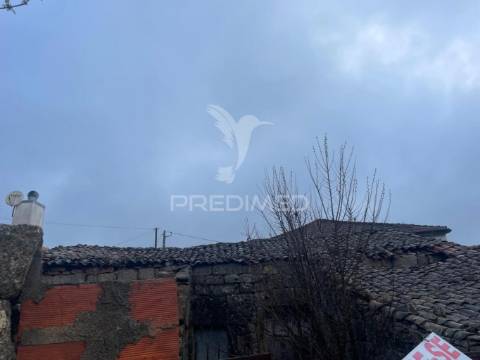 Casa em ruina para construção